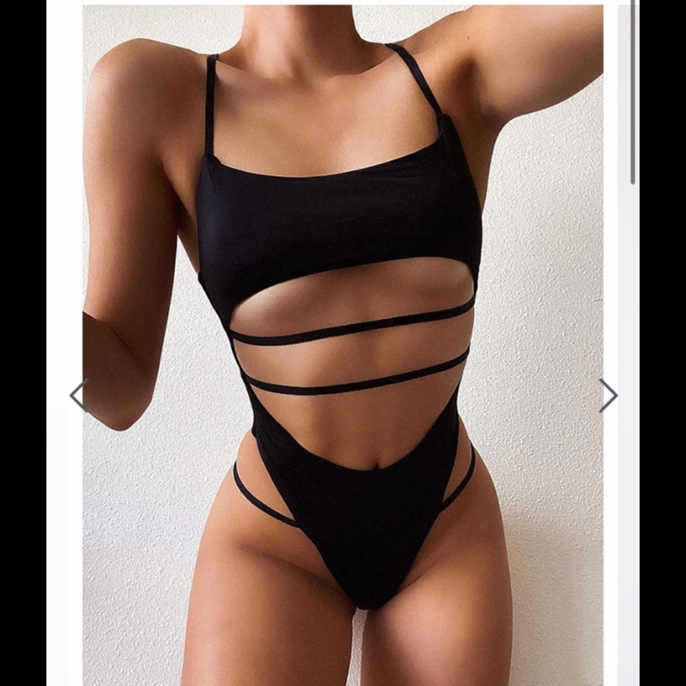Fashion Nova black one piece size small